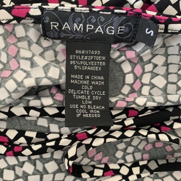 Rampage Multicolored Open Back Long Sleeve Women’s Top Size S - Picture 10 of 11